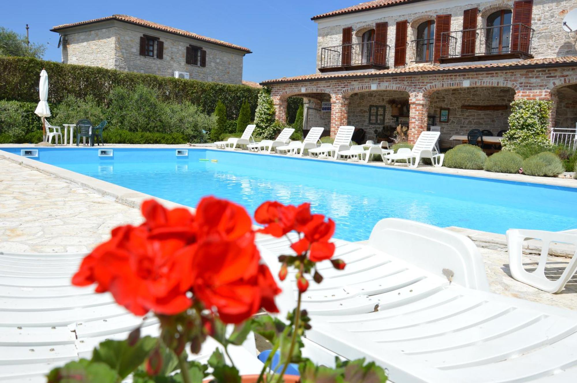 Villas Aurelia Барат Экстерьер фото